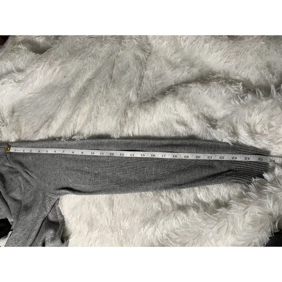 Mickey Mouse sweater - Picture 7 of 12